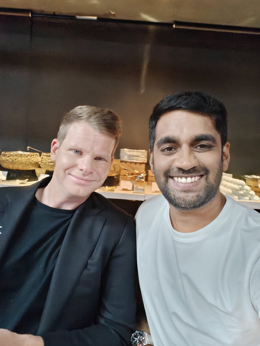 My smile says it all. The memory of meeting one of the greatest cricketers of all time @StarSportsTamil will always remain with me. @stevesmith49 so great but still grounded. Have started admiring him more as a person than as a batter these days.