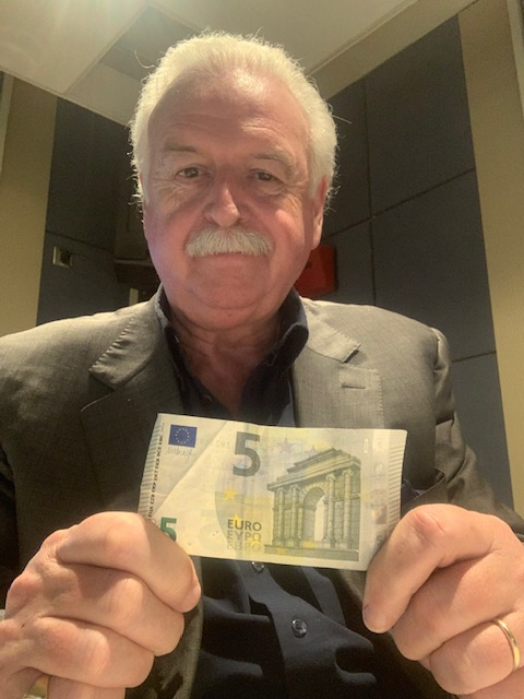 Found a fiver in my shirt this morning… delighted with myself.