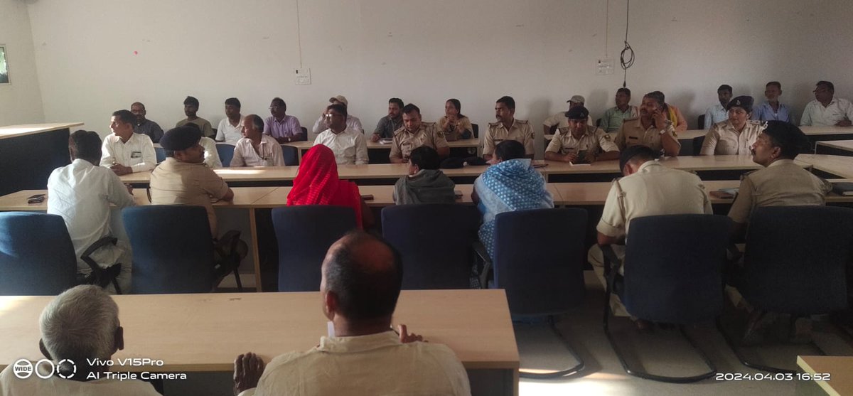 SDMsherghati's tweet photo. Peace Committee Meeting in Imamganj Block https://t.co/aJfK1mfcZp