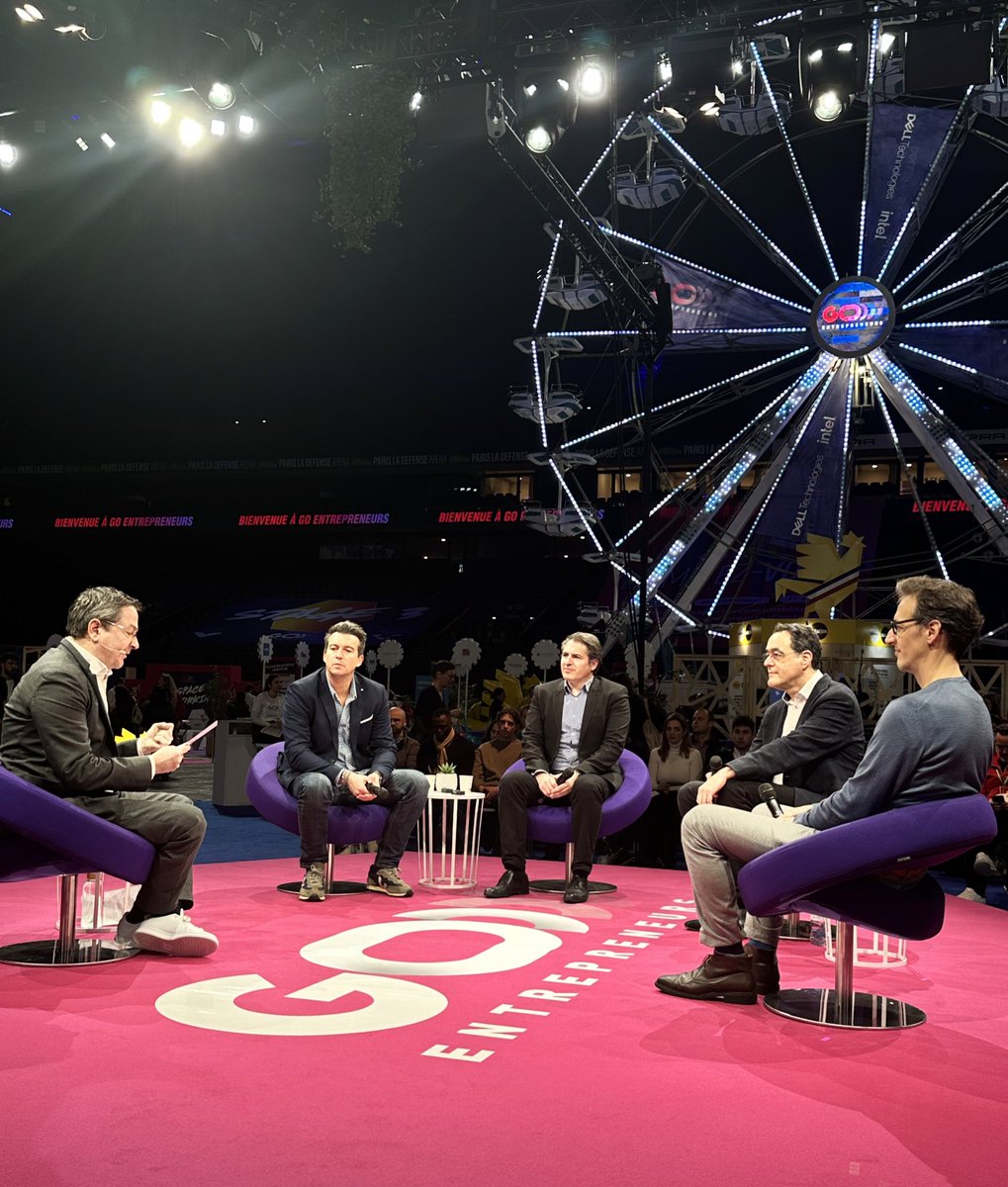 GoEntrepreneurs's tweet photo. 💡On ouvre cette 2e journée sur le sujet du moment : l’IA ! Quelles opportunités pour votre business ? 

Vincent Barbelin @DellTechFrance

Sylvain Grande @PayFit

Stephan Hadinger (@shadinger) @AWSFrance

Gilles Maillet @Meta France

#GoEntrepreneurs https://t.co/B9chhfDsXh