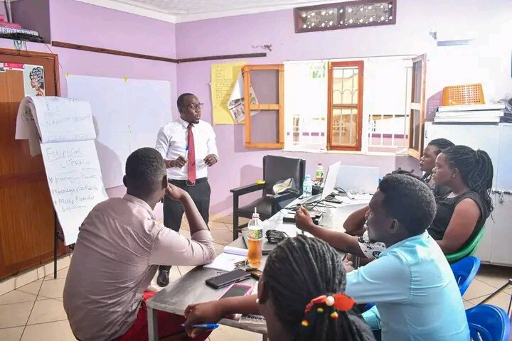 MERAVEE Consultants Limited tweet media