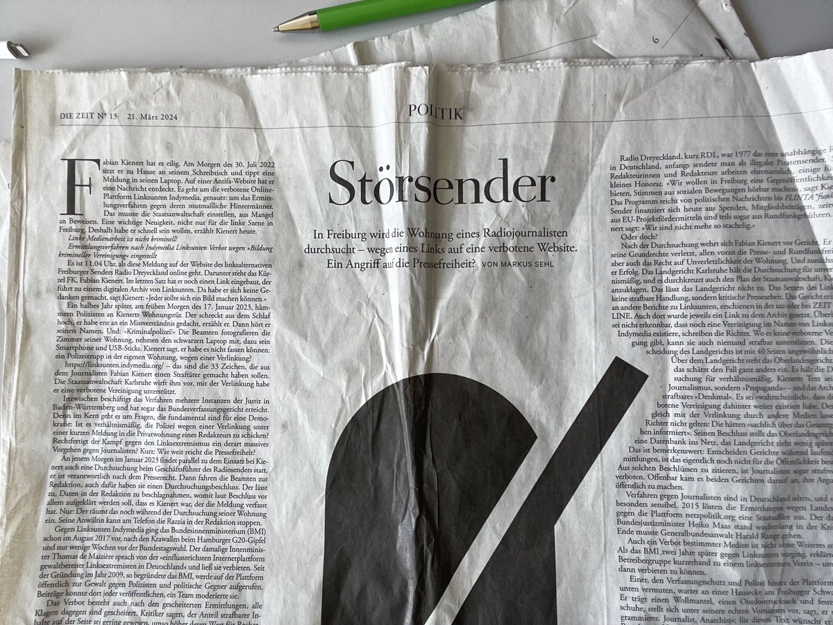 Ronen Steinke (@ronensteinke) on Twitter photo Jetzt erst gelesen, was der <a href="/markus_sehl/">Markus Sehl</a> da für eine exzellente Recherche zum brachialen Vorgehen der Staatsanwaltschaft Karlsruhe gegen das kleine linke Radio <a href="/RDL_Aktuell/">Radio Dreyeckland @RDL@freiburg.social</a> vorgelegt hat. <a href="/DIEZEIT/">DIE ZEIT</a> Jetzt erst gelesen, was der <a href="/markus_sehl/">Markus Sehl</a> da für eine exzellente Recherche zum brachialen Vorgehen der Staatsanwaltschaft Karlsruhe gegen das kleine linke Radio <a href="/RDL_Aktuell/">Radio Dreyeckland @RDL@freiburg.social</a> vorgelegt hat. <a href="/DIEZEIT/">DIE ZEIT</a>