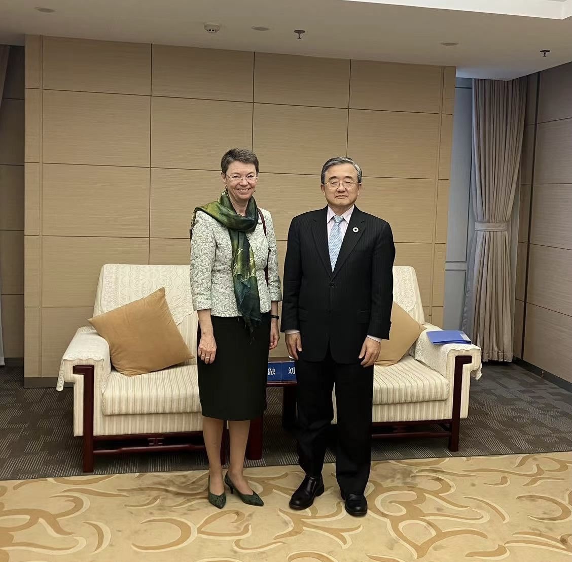 Met Chinese Special Envoy for #ClimateChange Liu Zhenmin yesterday. Fruitful discussion on how to implement COP28 results and work towards a successful #COP29. No country can solve energy transition, fossil fuel phase-out or industry decarbonisation alone.