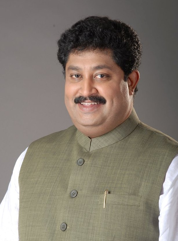 otvkhabar's tweet photo. #କଂଗ୍ରେସରୁ_ବାପି_ସର୍ଖେଲଙ୍କ_ଇସ୍ତଫା
-କଂଗ୍ରେସରୁ ଇସ୍ତଫା ଦେଲେ ପାରାଦୀପର ବାପି ସର୍ଖେଲ
-ପିସିସି ସଭାପତିଙ୍କ ପାଖକୁ ଇସ୍ତଫା ପତ୍ର ପଠାଇଲେ ବାପି
-କିଛି ଦିନ ତଳେ ବାପିଙ୍କ ପତ୍ନୀ ମନିଦୀପା ବିଜେଡିରେ ମିଶିଥିଲେ
#Congress #BapiSarkhel #OTV https://t.co/tHsWgFDztk