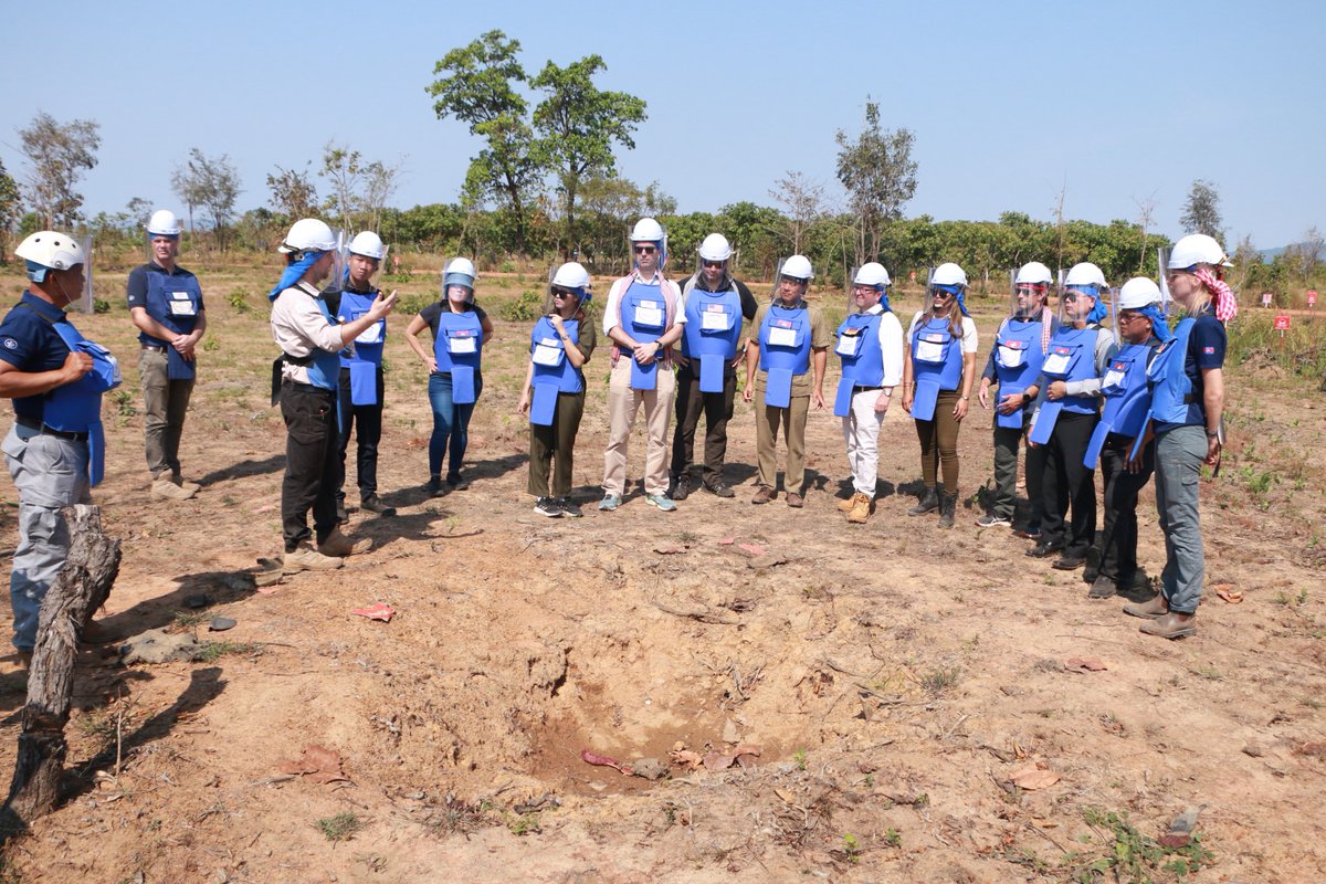 Today is International Day for Mine Awareness and Assistance in Mine Action! The 🇬🇧 is actively supporting 🇰🇭's mine-free goal by 2025. This November, Cambodia will host the Fifth Review Conference of the Convention on the Mine Ban Treaty, showcasing its leadership in demining.