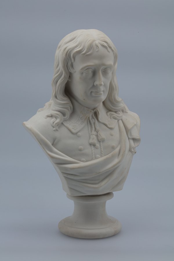 #OnThisDay 4 April 1660 John Milton published his last republican pamphlet: 'Brief Notes upon a Late Sermon' in which he advocated an elected monarchy as being preferable to the restoration of the Stuart dynasty. Bust of Milton in our collection. #17thCentury #OTD