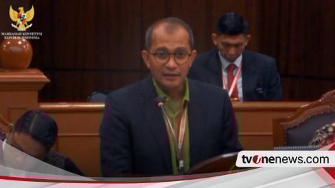 Eddy Hiariej Geram dengan Sikap Kubu 01 dan 03 di MK: Kalau Gak Terima Gibran Cawapres, Kenapa dari Awal Tak Lapor PTUN?: Eks Wamenkumham, Edward Omar Sharif Hiariej atau akrab dikenal Eddy Hiariej geram dengan kubu 01 dan kubu 03 yang tidak melaporkan… dlvr.it/T532Gc