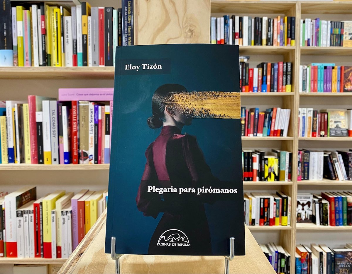 Demà, 5 d'abril, @eloytizon vindrà a casa nostra a presentar el seu llibre Plegaria Para Pirómanos. Acabem les presentacions prèvies a Sant Jordi amb un gran autor! elsoterranillibreria.cat/blog/presentac…