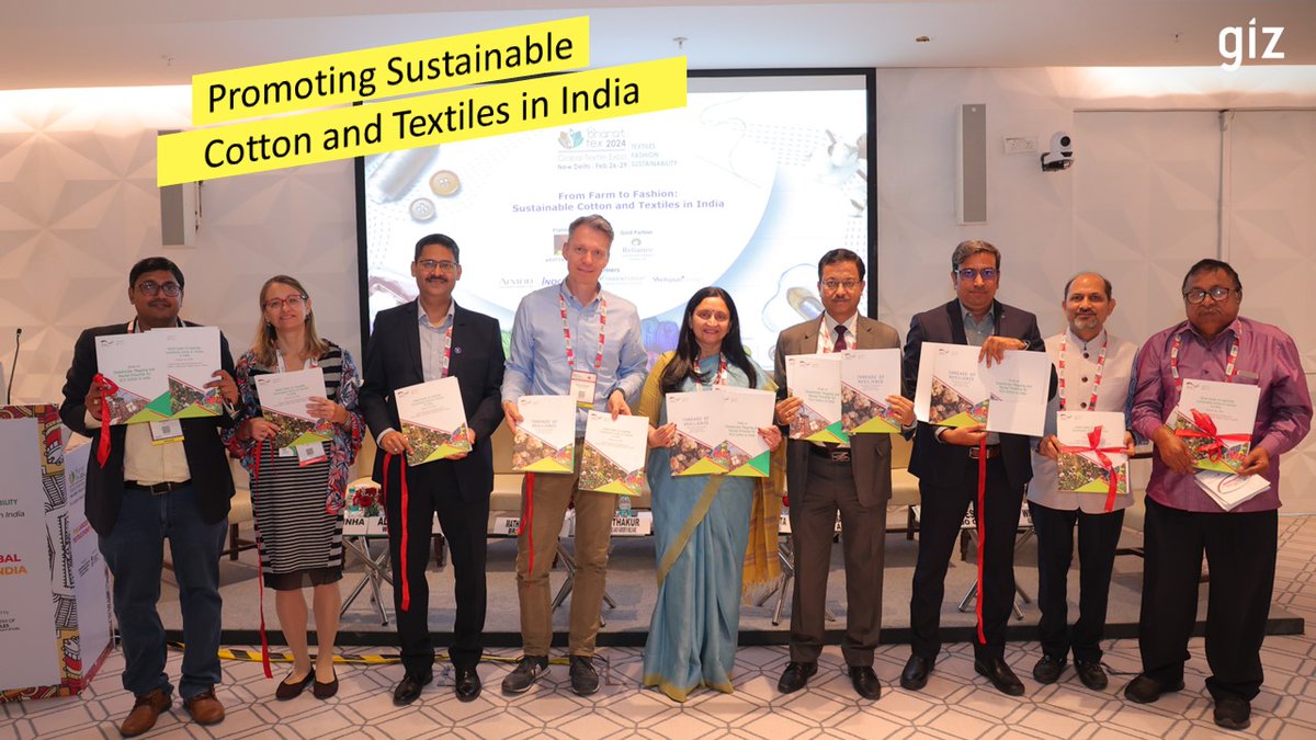 Have you heard of #FarmtoFashion? 🌱🥻 In this #ThrowbackThursday post, learn about our impactful panel on sustainability in cotton farming and supply chains. Read the insights 👉bit.ly/3TMos8P