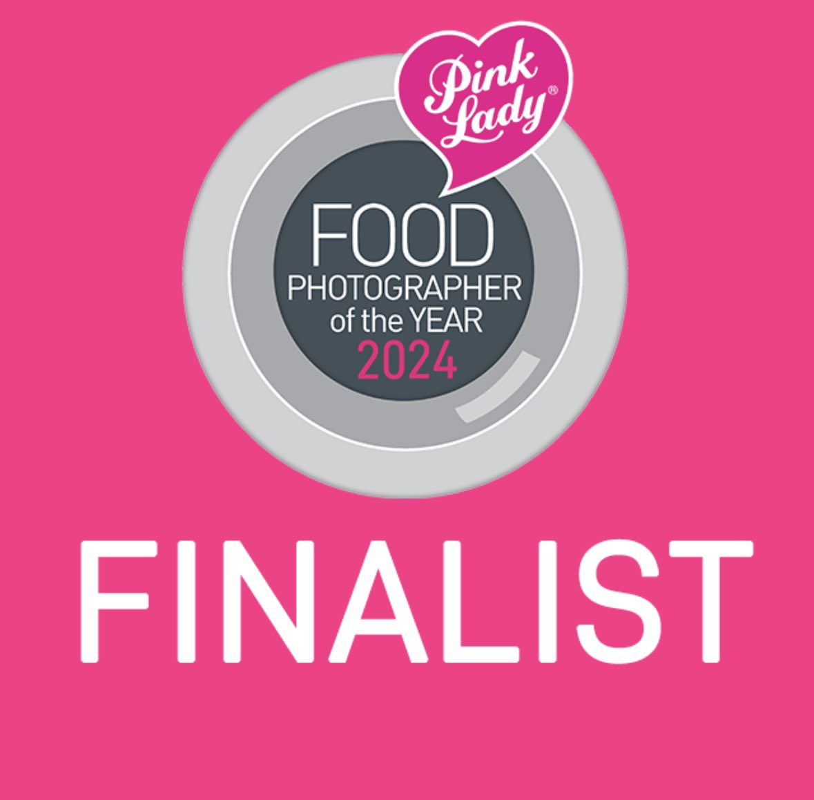 Stoked to announce that I’m a Finalist in the Pink Lady® Food Photographer of the Year 2024 🥳 @FoodPhotoAward 🍎
Impressive  images and some stunning #photography 
🤞 🏆 
#foodphotoawards24 #photocontest #photocompetition
@Pinkladyappleuk
@Taittinger_INTL 🍾
@The_RPS
@mpbcom 📸