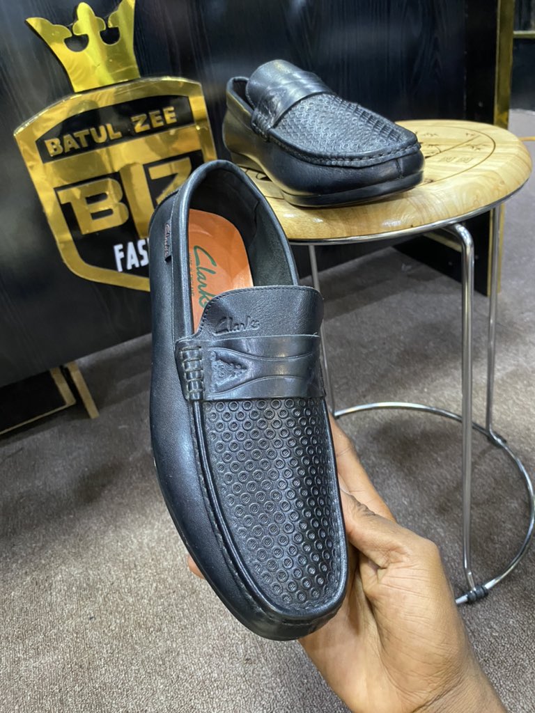 Clarks shoe available in different sizes @batulzee.ng Price: 40,000 📞08064685451