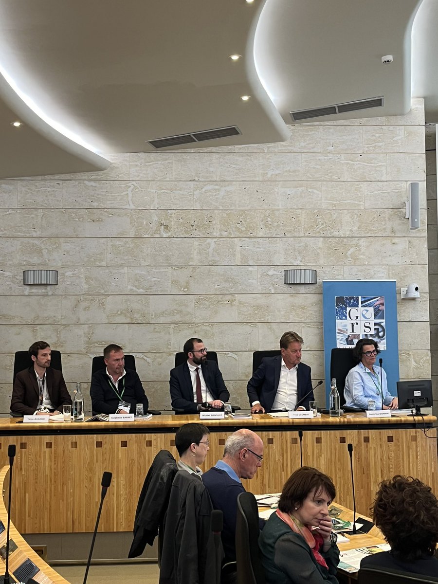 CyberTour (@cybertouroff) on Twitter photo C’est parti pour une table ronde autour de la question “Comment se protéger des risques #cyber ?”
Nos experts exposent leurs solutions de #défense, de prévoyance et assurantielles.
<a href="/OrangeOccitanie/">Orange Occitanie</a> / <a href="/OrangeCyberFR/">Orange Cyberdefense France</a> / <a href="/Groupama/">Groupama</a> / Apexi / <a href="/vivadour/">Vivadour</a> C’est parti pour une table ronde autour de la question “Comment se protéger des risques #cyber ?”
Nos experts exposent leurs solutions de #défense, de prévoyance et assurantielles.
<a href="/OrangeOccitanie/">Orange Occitanie</a> / <a href="/OrangeCyberFR/">Orange Cyberdefense France</a> / <a href="/Groupama/">Groupama</a> / Apexi / <a href="/vivadour/">Vivadour</a>