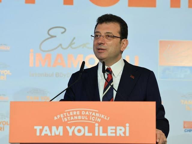 Ekrem İmamoğlu'ndan Tuzla Belediyesi açıklaması: Eski başkan görevi bitmişken, 2 Nisan'da 62 milyonluk ihale yapıyor. İhaleyi alan da veren de rahat olmasın!