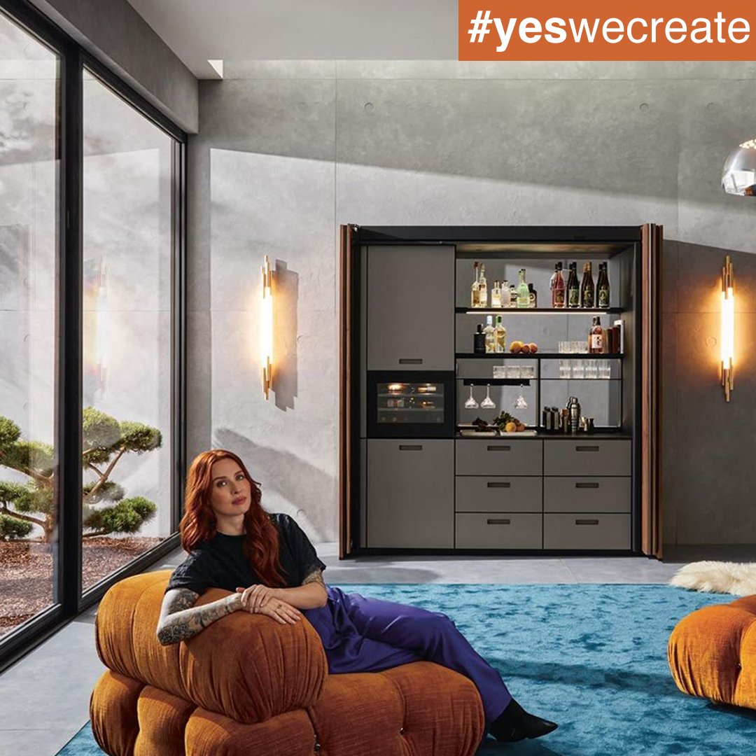 designworkstsb's tweet photo. Experience luxury with the @next125 pocket system: a seamless profile with sliding mechanism. From hidden bar to kitchen setup, adorned with rich walnut veneer. Dimmable LEDs, mirrored panels, onyx shelving elevate your space. #next125 #LuxuryInteriors #HiddenBar #GermanDesign" https://t.co/rODmZhLopL