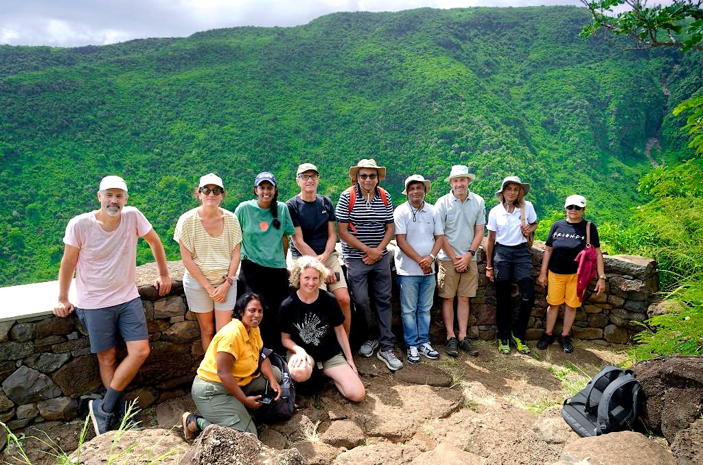 Des acteurs #GIZC 🇲🇺 se sont rendus à la Réunion du 25 au 29 mars 2024 via le Programme d'échanges d'expériences #RECOS 🎯Bénéficier de l'expertise du @littoral_cdl sur la gestion durable côtière ℹ️: bit.ly/3vrBG2V 🤝@AFD_France et @FFEM_Fr