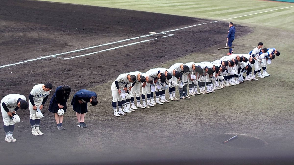 ⚾️春季大会　神戸地区予選⚾️

【2回戦】VS神戸学院　3ー4 負
好プレーが出た一方で、悔しい場面が多く残る試合となりました。この敗戦を忘れず、夏に向けて練習に励んでいきます。これからも応援よろしくお願いします📣