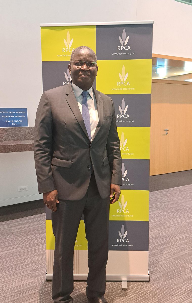 RPCA_network's tweet photo. M. Abdoulaye DIOP, président de la Commission @UEMOA, inaugure le 2ème jour du @RPCA_network: « La rencontre d’aujourd’hui est importante car l’accent sera mis sur les #investissements et les aspects #structurants qui vont permettre d’augmenter la #production et la #productivité» https://t.co/0a3NtByHgJ