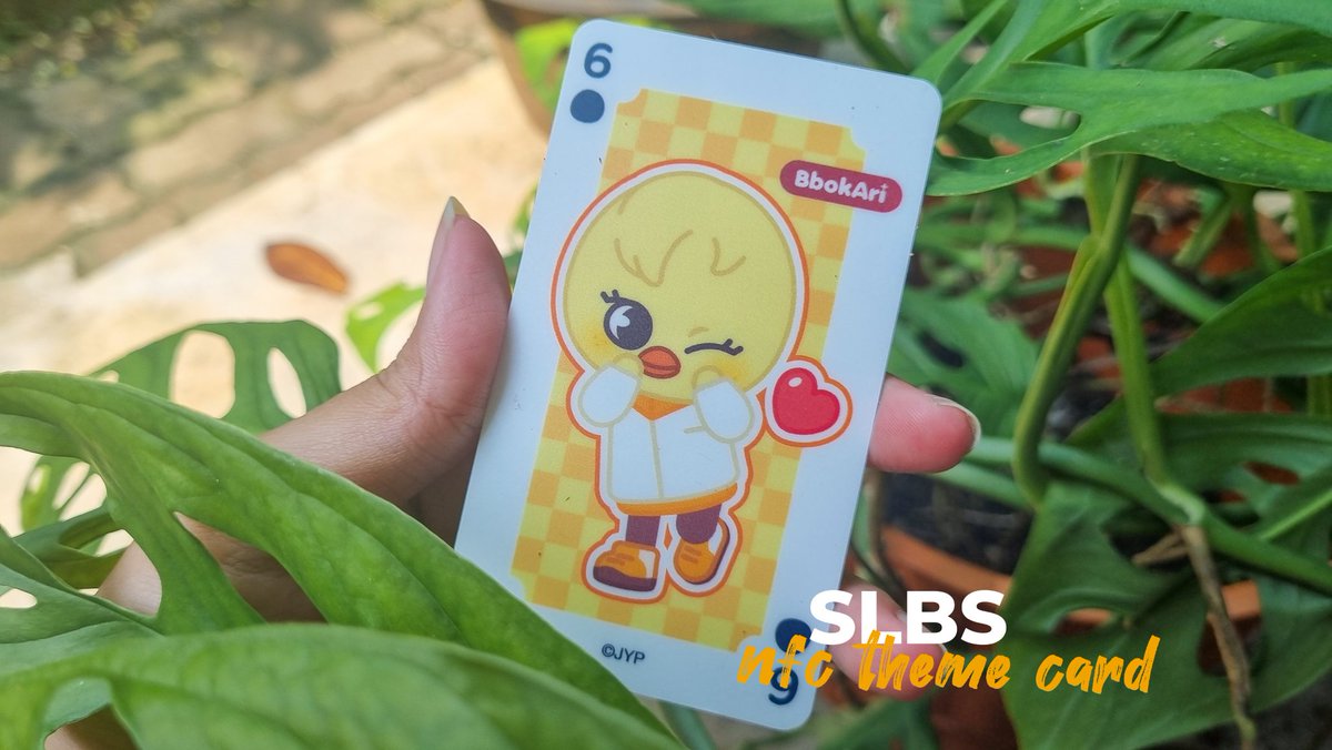 faelixtale's tweet photo. decided to work outside today (just our frontyardㅋㅋ) and got an exciting package, my bbokari!! 🐥🐣🩵💛
일하느라 우리집마당에서 있는데 ㅎㅎ 반가운 뽁아리를 보니 일을 더더욱 열심히 해야지.. 🩷

#SLBS
#STAYBLOOM
#SLBSBLOOM
#ExpressImpressSLBS https://t.co/ZJwF0eOSjg