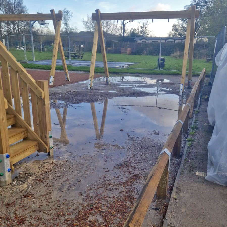 The weather really isn't playing ball for us at the moment 😒🙄😑 ☔🌧️

Here's what the guys are having to deal with currently across some of our stalled play area installations! 😩😓

#SawscapesPlay #Wet #PaddlingPool #RainRain #GoAway #SwimmingPool #Stalled #Weather #NeedSun