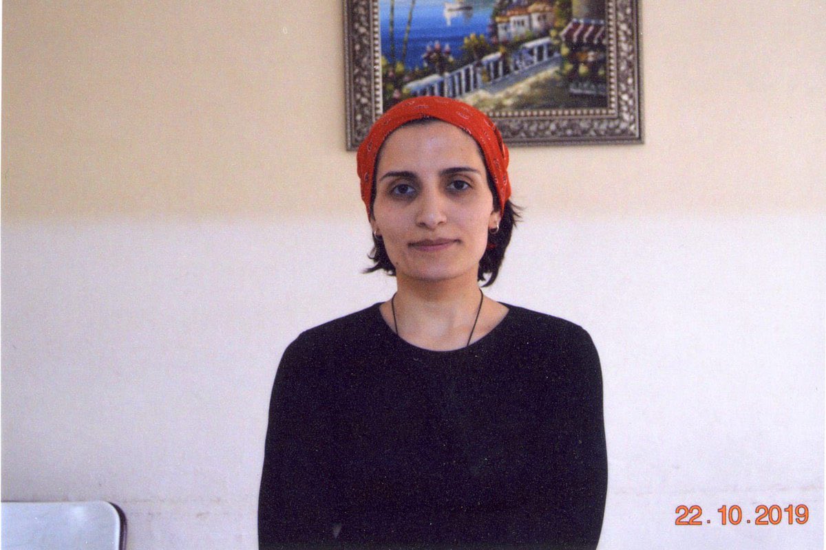 An diesem Tag vor 4 Jahren wurde Helin Bölek, Mitglied von Grup Yorum, zur Märtyrerin. Sie hat 288 Tage lang mit ihrem Hunger Widerstand geleistet und ein Ende des Verbots ihrer revolutionären Lieder gefordert.