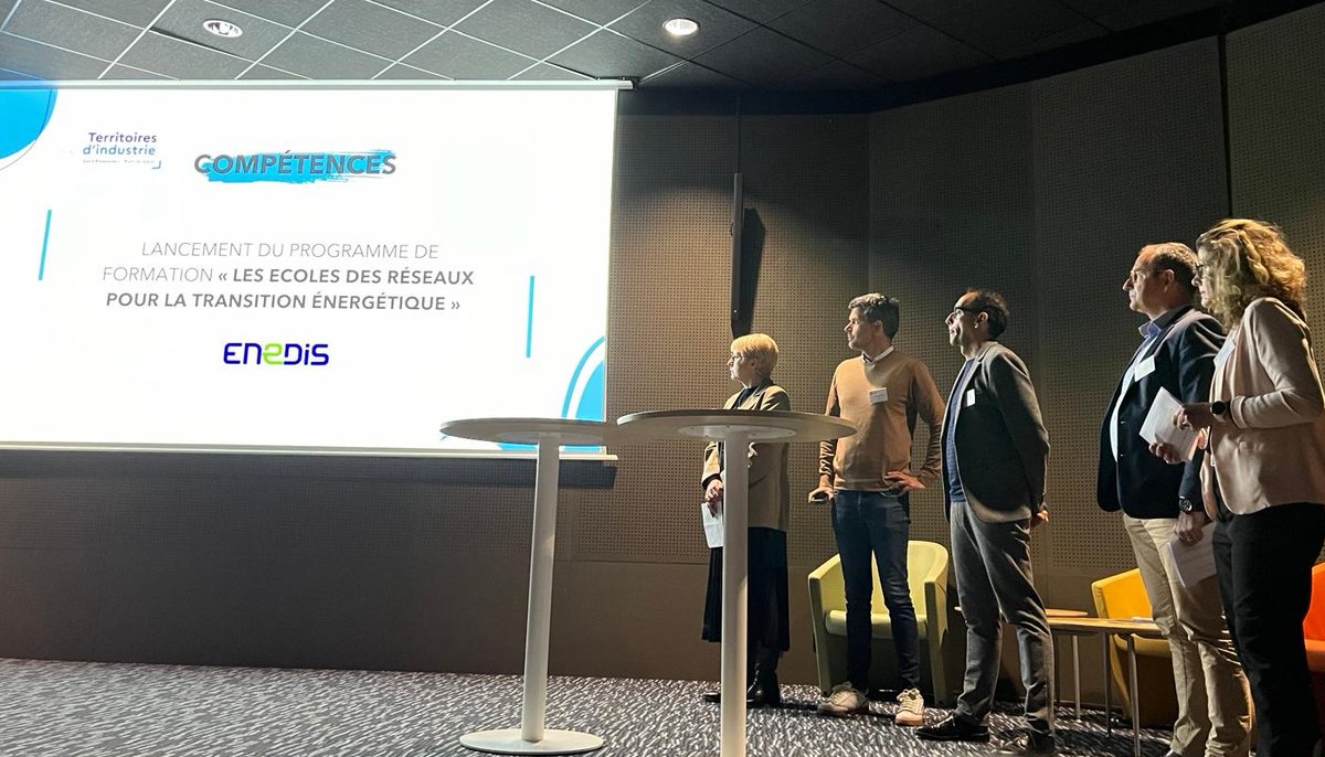 🤝 En tant que partenaire de la <a href="/CleanTechVallee/">CleanTech Vallée</a>, <a href="/enedis/">Enedis</a> a eu l'occasion de présenter un projet essentiel : l'École des Réseaux pour la Transition Énergétique devant les acteurs du Territoire d'industrie « Gard Rhodanien - Pont-du-Gard » 🍃⚡️

Enedis recrute, rejoignez-nous 🙌