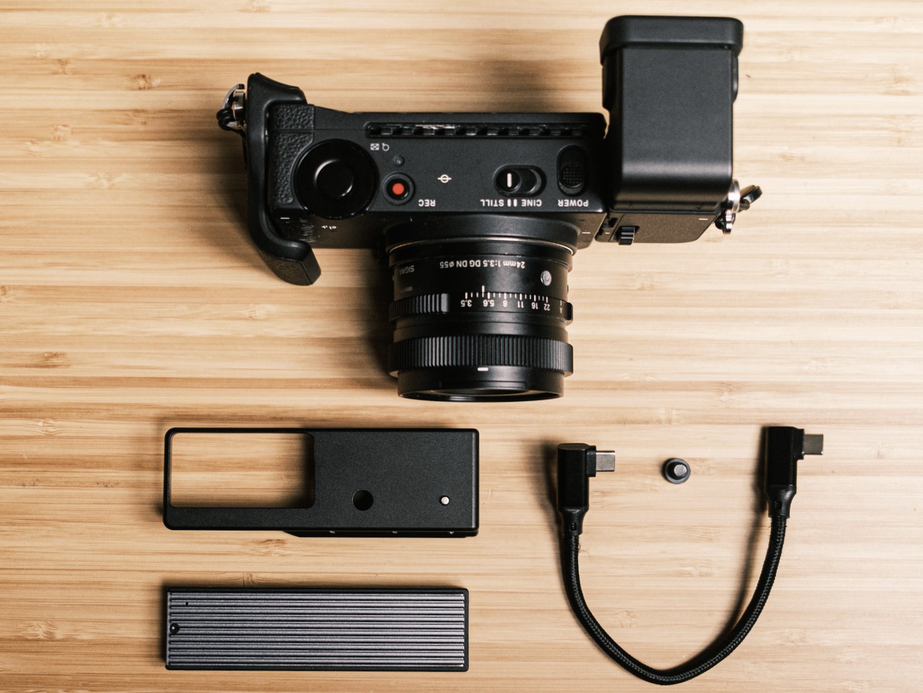 国内未発売 sigma fp SSDマウントセット 国内未発売 sigma fp SSDマウントセット さらに進化！SIGMA fpと
