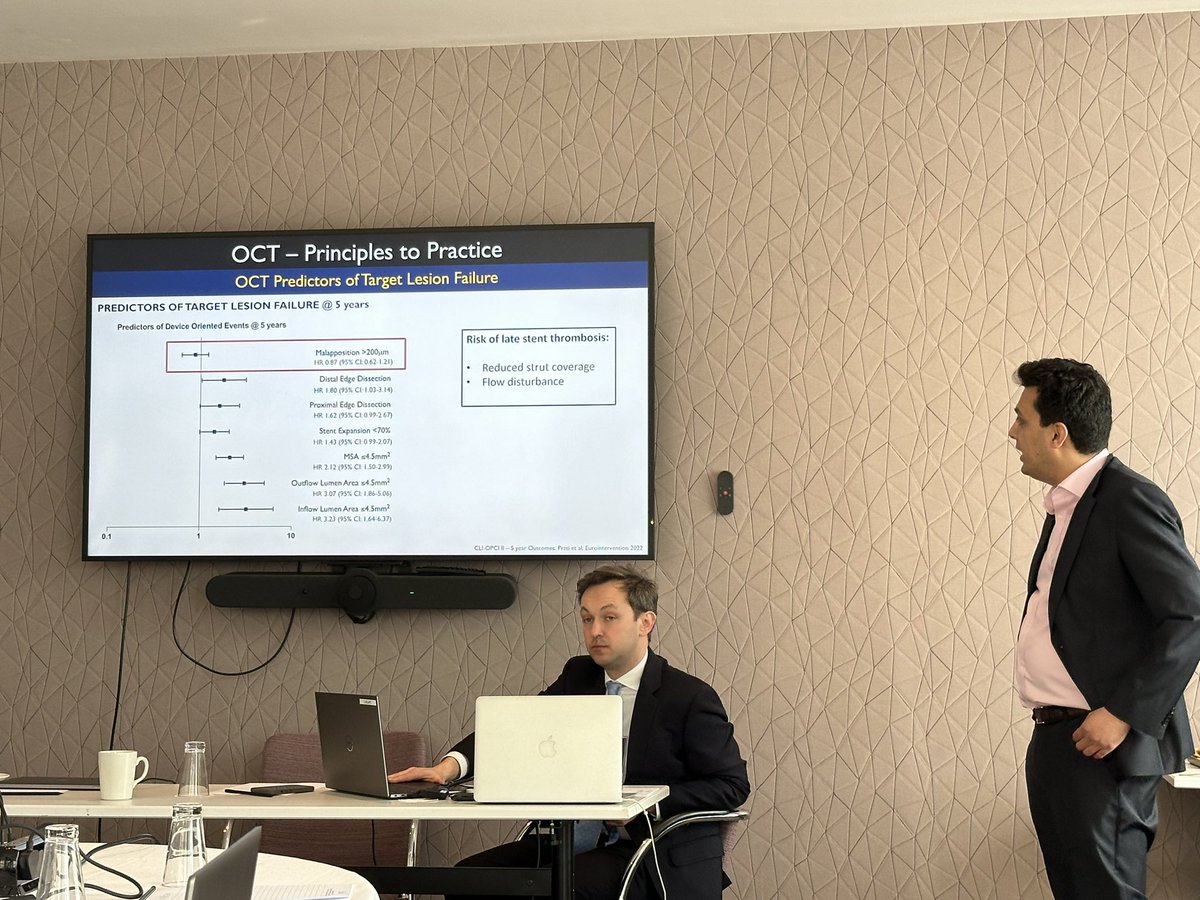 #P2POCT day in Dublin with top faculty @DrNileshPareek @DrPeterOKane . Educating Derry Cardiologists @EdwinaTeddy and I on IC OCT imaging. Huge thanks to @AbbottCardio @AineNugent3 @LewisAimson for invitation and slick delivery 🙏🏻