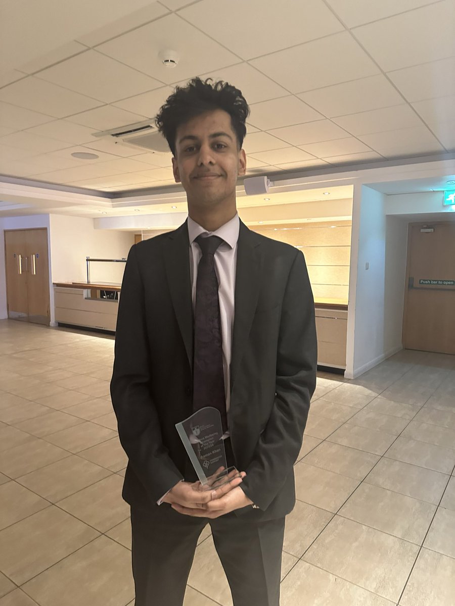 Had such a great time last night celebrating with the delegates of the @BPSA conference. A shoutout to Aaman for being crowned our 2nd Student Wellbeing Champion of the Year - one of his 2 wins! Massive congrats to the other winners as well 🏆🥳🕺
