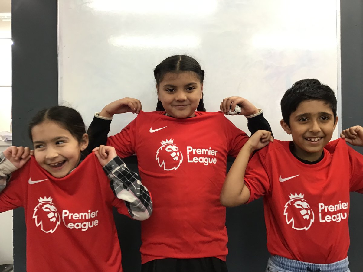 We love our new #PLPrimaryStars football kits! Thank you @PLCommunities & @nikefootball for sending them to us, we can’t wait to wear them out on the pitch! #MontySport @AETAcademies @BEPvoice @MrsFNisar @mrsrmurad @RSparkes114