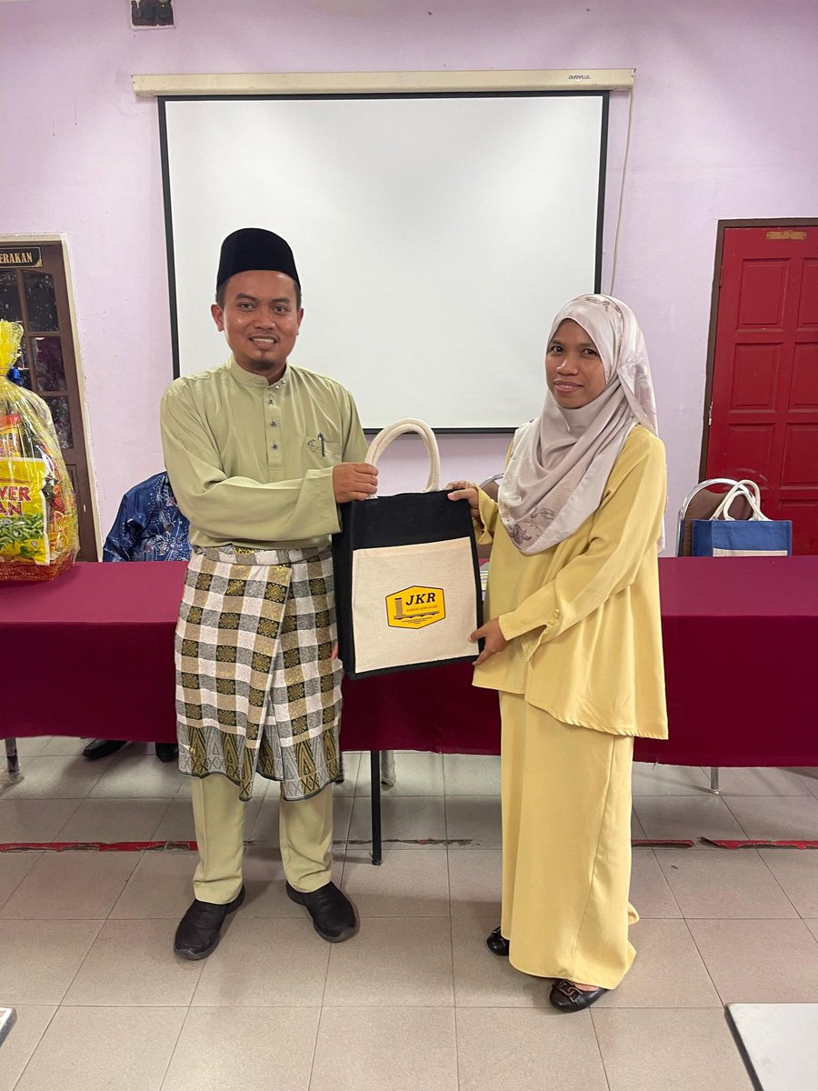 JKR Alor Gajah tweet media