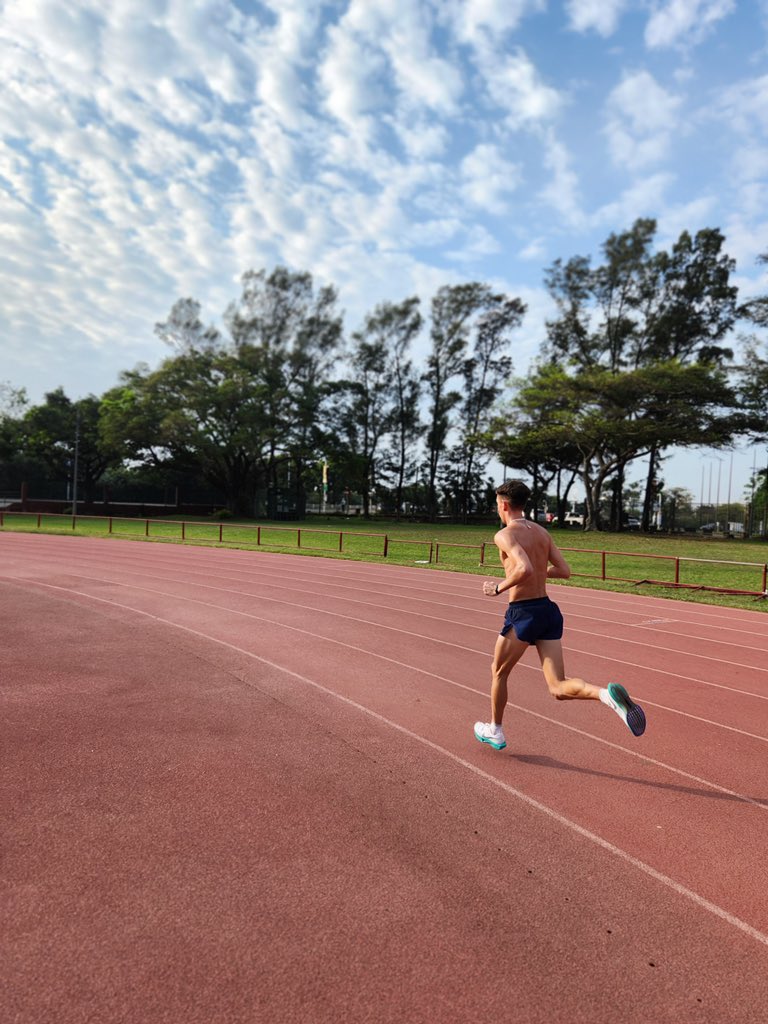 10 x 1 mile today 🔥🏃🏻‍♂️
#SocialRunnersClub