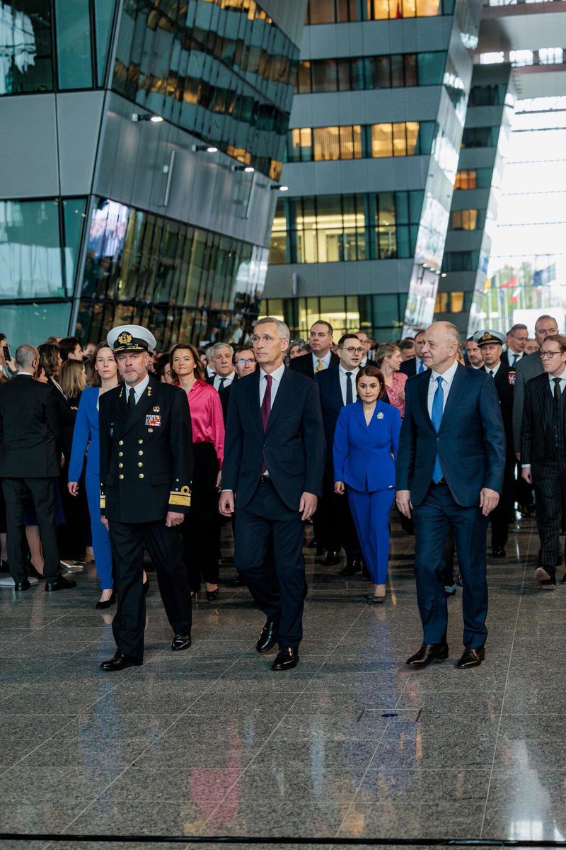 #NATO at 7️⃣5️⃣: the backbone of liberty’s march across generations. For 2️⃣0️⃣ years, @NATO has been a shield of security & the guarantor of peace and prosperity for Romania. As peace in the Euro-Atlantic area has been shattered by Russia’s war against Ukraine, we need NATO more