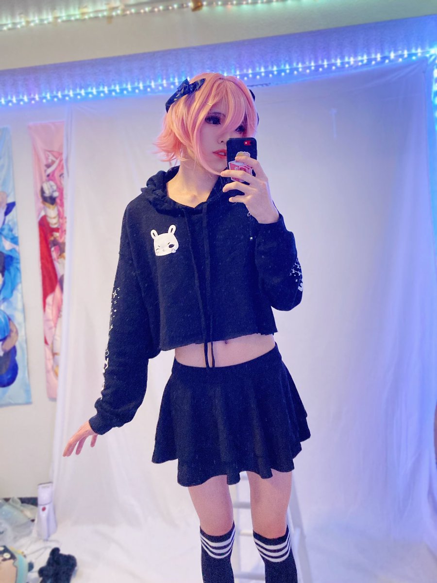 KishDressesUp's tweet photo. Let’s snuggle~~

#femboy https://t.co/CotKM1LaiL
