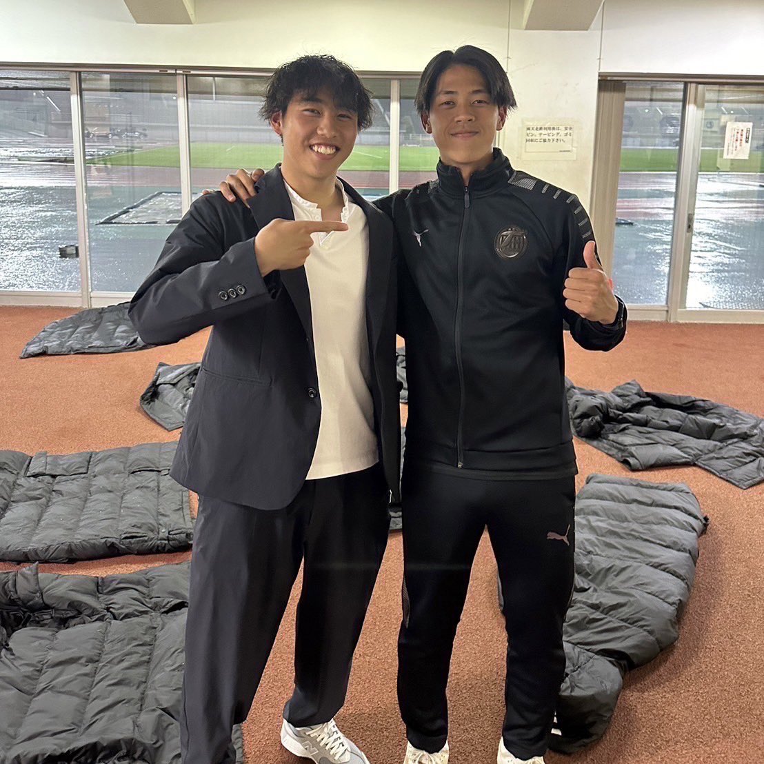 【#UCHINOMETHOD の体現者】
豊田校のコーチも引き受けてくれている 現在中京大学所属 #有働夢叶 選手( <a href="/shuto11_27/">有働 夢叶（ドリ）</a> )がJリーグ初アシストを記録👏
中京大学に所属しながら、内定が決まっている #大分トリニータ に開幕からベンチ入り途中出場を繰り返しており、大分トリニータにとっては重要な戦力🔥