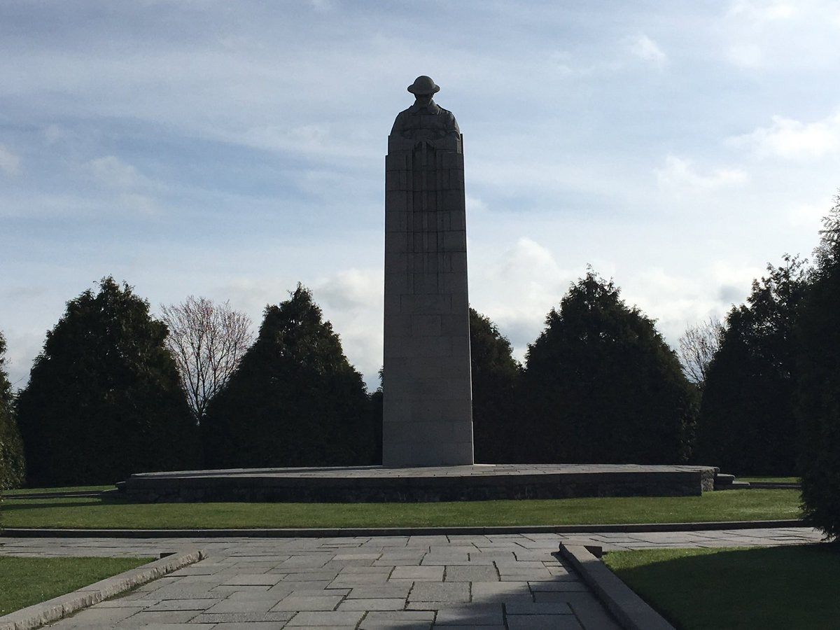 After visiting Langemark, @PlymouthCollege #BattlefieldsTrip2024 headed to Vancouver Crossroads to commemorate the site of the first use of deadly poison gas in warfare. A moving tribute to the men who stood so bravely in the face of such barbaric weapons. #LestWeForget