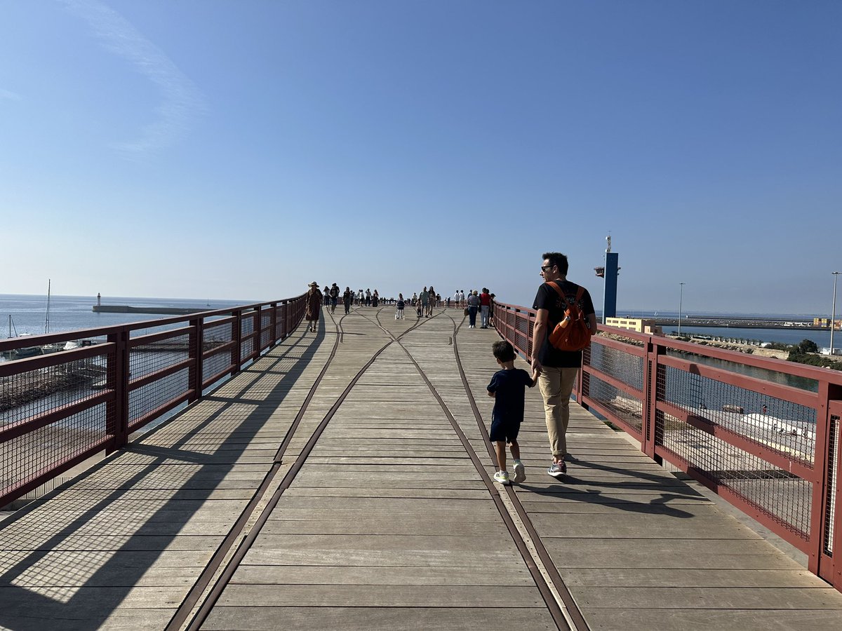 Hace un año, un día como hoy y tras su inauguración el día anterior, abrimos el Cable Inglés y los ciudadanos empezaron a pasear y disfrutar de él Desde entonces, 221.000 personas han visitado el monumento, convirtiéndose en embajadores de este espectacular BIC en Almería