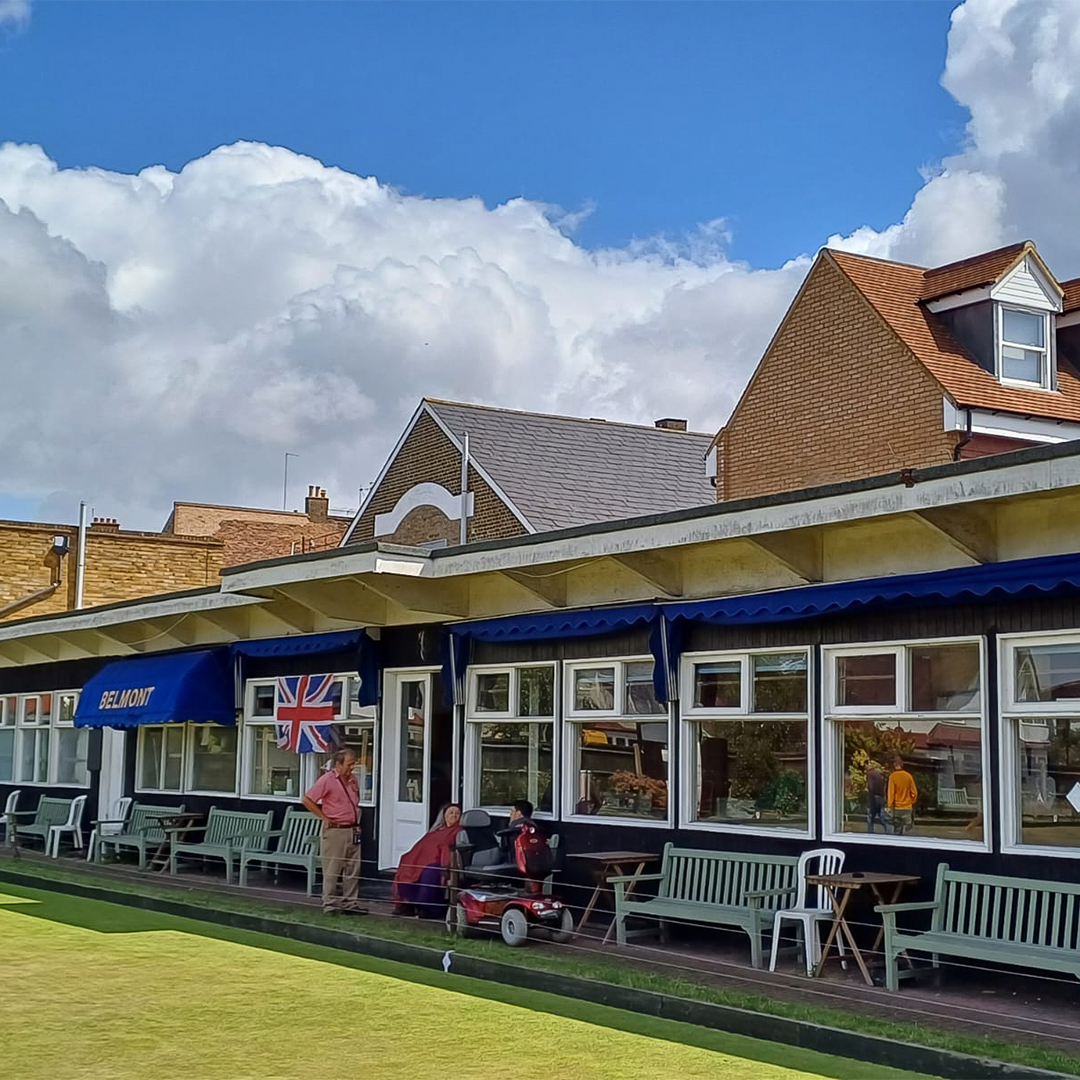 This Saturday - 6th April, the Tooting Common #walkersandtalkers will be walking to the Open Day at @BelmontBowlsClub where several walkers tried bowling on previous visits & have since become members. #BelmontBowlsClub #bowling #gowalkandtalk #gowalkandtalkwandsworth #walking