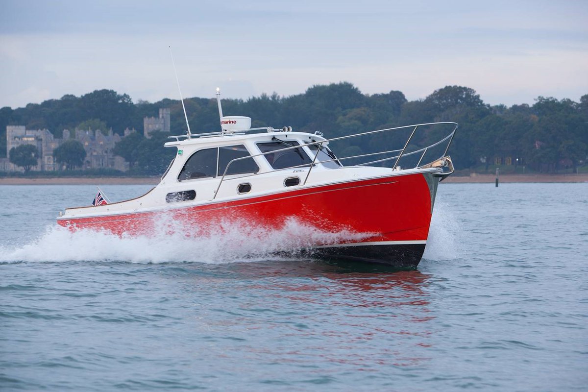 Blue, red, grey, or maybe something else? With your Duchy 27, you can choose from a number of optional extras and customisations to suit your on-the-water lifestyle. #Cockwells #DuchyMotorLaunches #Duchy27 #BoatLife #MotorBoat #LuxuryLifestyle