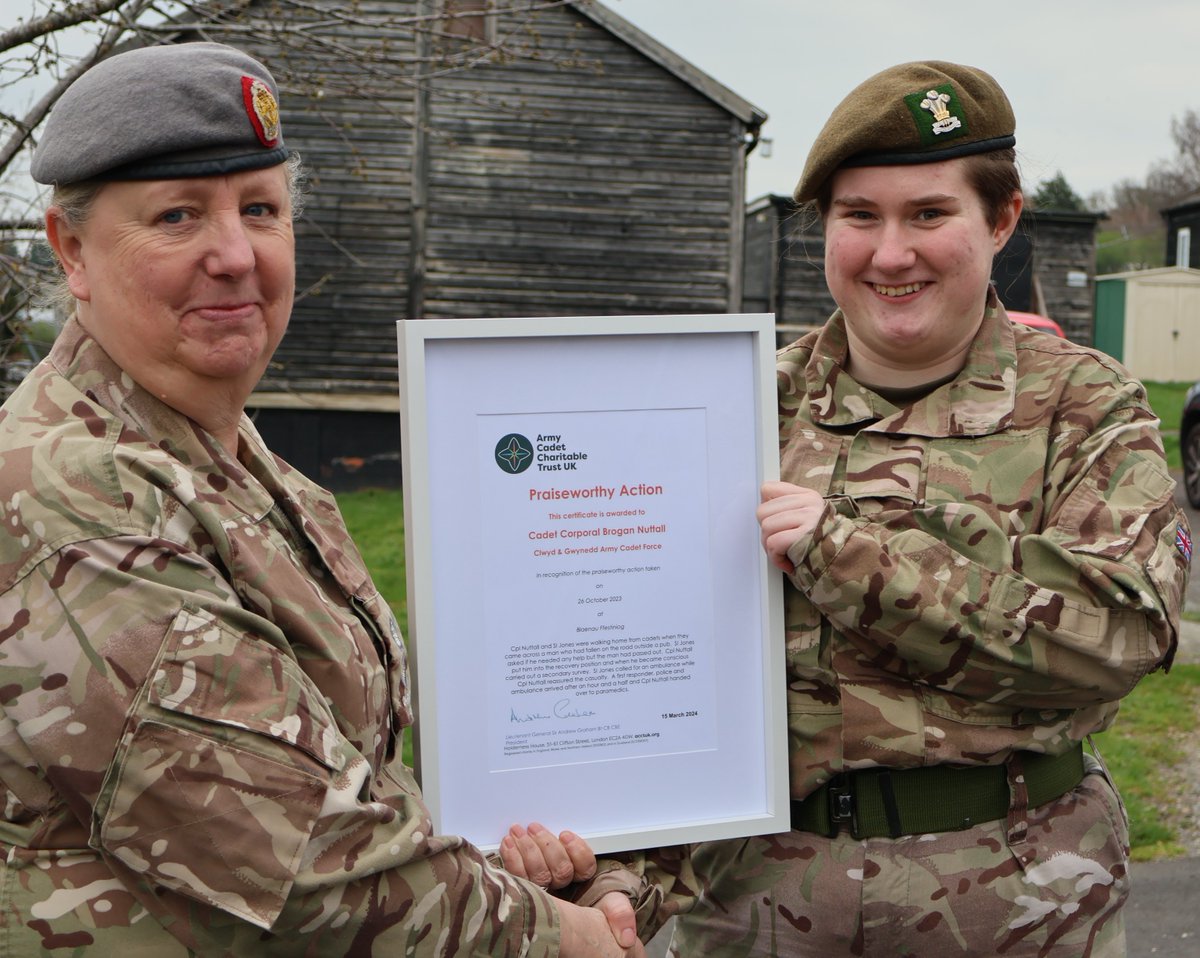🎉👏 Congrats to Cpl Brogan & SI Carys from Clwyd & Gwynedd ACF for ACCT UK National Praiseworthy Action Certificate! 🏅 They aided a man who had fallen outside a pub, putting him in recovery position & calling ambulance. #ACCTUKAwards 👍