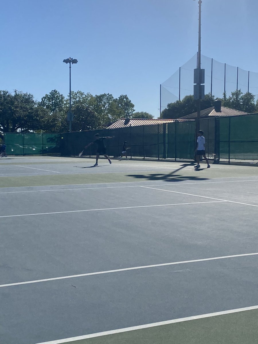 Painter/Demandante are ready for day 2! 

<a href="/twcasports/">Woodlands Christian</a>