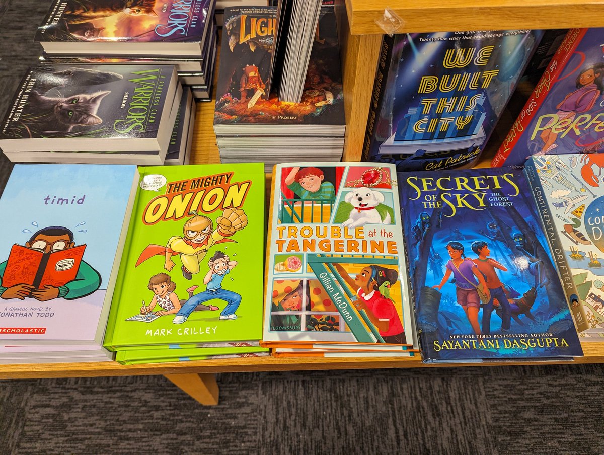 Found your latest <a href="/gillianmcdunn/">Gillian McDunn</a> 🥰🥰🥰