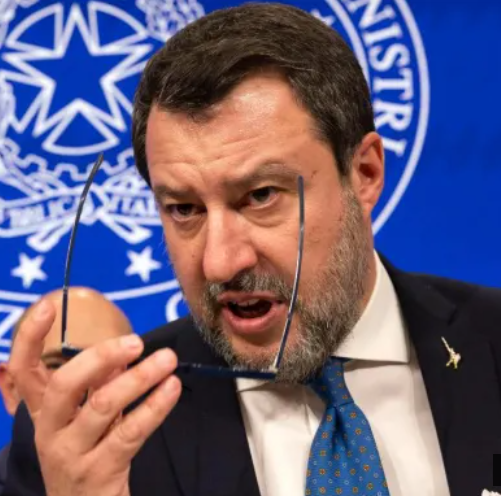 'Caro' Ministro Salvini, appena salvato dalla sfiducia ci dice di star già lavorando a una 'pace edilizia'. Glielo voglio dire chiaro: sono quasi più stufo di sentir parlare di 'pace' in riferimento a questi schiaffi morali alla gente onesta che quasi dei condoni stessi. Sono…
