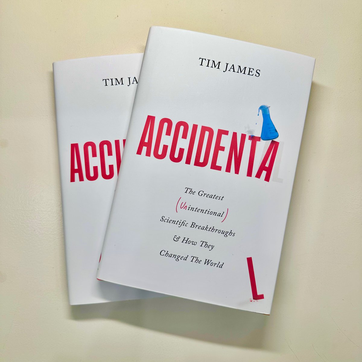 ACCIDENTAL by bestselling author Tim James is out now! 🧪🧬 ‘In this engaging book, James provides an alternative history of scientific progress’ – Daily Mail ‘Jauntily written, highly entertaining’ – Country Life