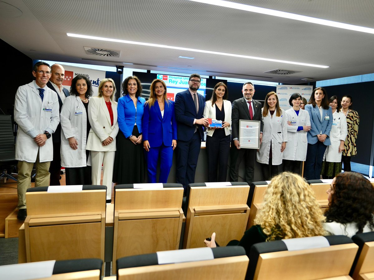 El Hospital Universitario Rey Juan Carlos ha obtenido el sello “Madrid Excelente” que otorga la Comunidad de Madrid. Nuestra ciudad cuenta con dos hospitales públicos que son referentes en materia sanitaria a nivel mundial.