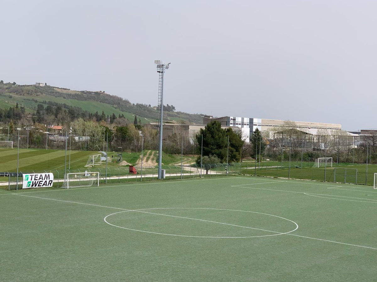 PicenoTime's tweet photo. Ascoli Calcio, proseguono le sedute pomeridiane di Carrera. Allenamento al mattino per il Venezia https://t.co/dpoydUxnjl #serieb #ASCVEN #AscoliVenezia https://t.co/FDs98zb3E9