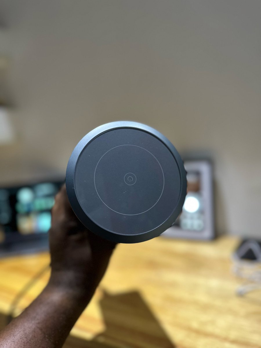 intavalto's tweet image. Simplify your life with our pop-up socket – the stylish, space-saving solution for modern homes and offices. Experience the convenience of easily accessible power, whenever and wherever you need it.

Send us a DM to get yours!
 #PopUpSocket #SmartLiving
#SmartHome #Intavalto⚡️