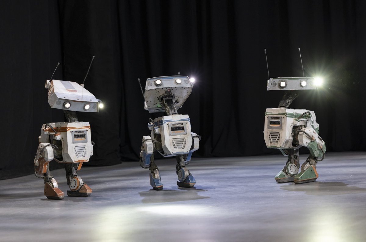 ScottGustin's tweet photo. NEW: BD-X droids are set to make daily appearances at Star Wars: Galaxy’s Edge in Disneyland Park during Season of the Force starting Friday, April 5 through June 2. The droids will make appearances at various locations around Black Spire Outpost throughout the day. https://t.co/fc1ZOjp9ss