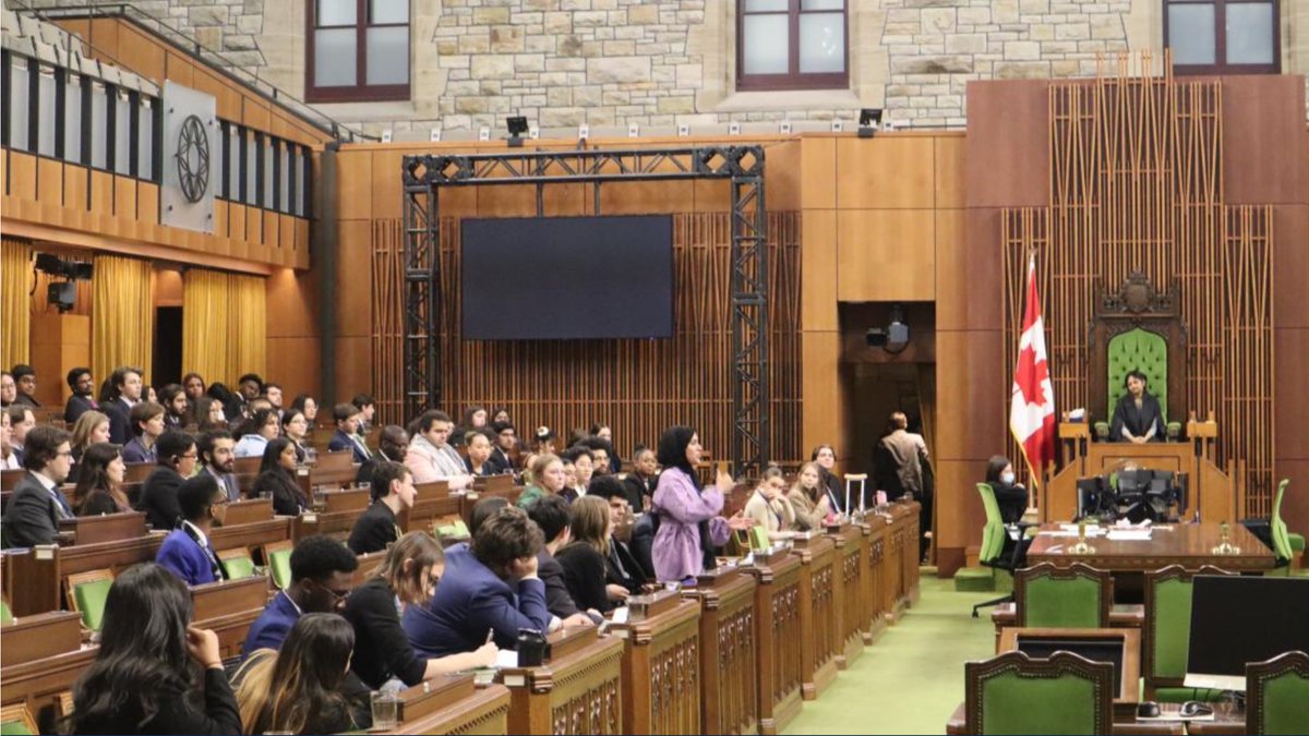 A second-year student got 50 of his fellow #UTSC students to the House of Commons to take part in mock debates as part of his new model parliament program. 🏛️ bit.ly/3vF1QiF #UofT #ModelParliament #StudentLeadership