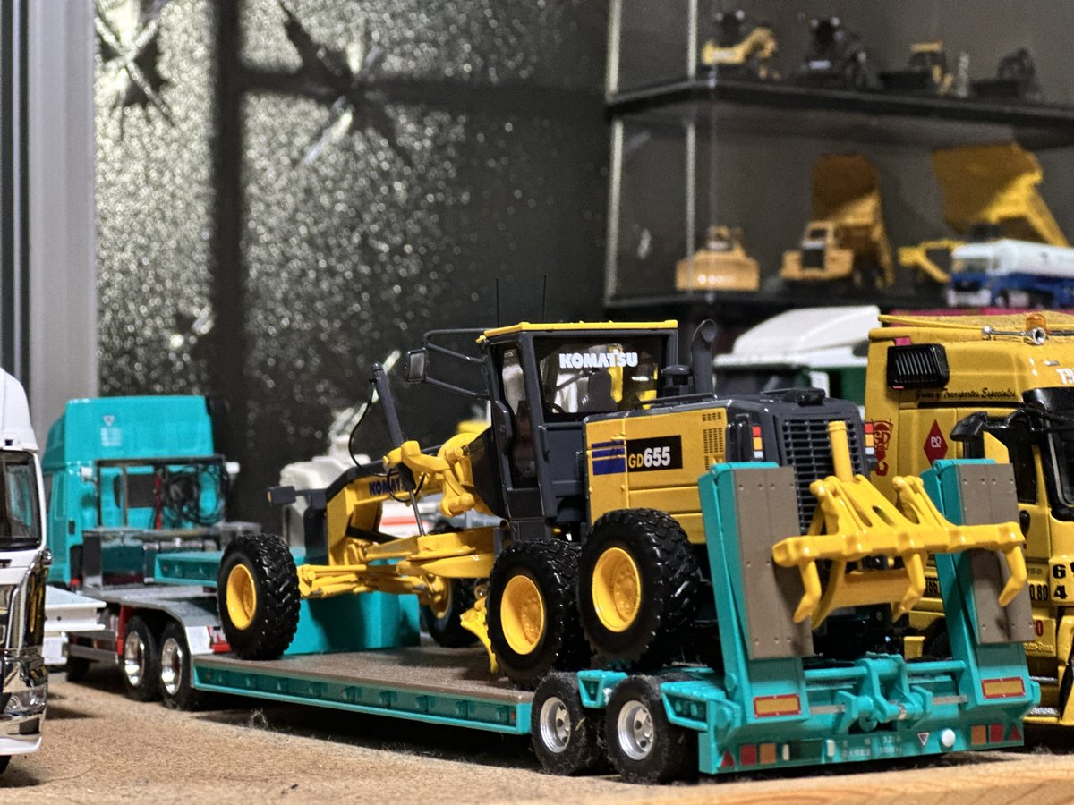 コマツ GD655-5 モーターグレーダー 1/50スケール 1/50 komatsu