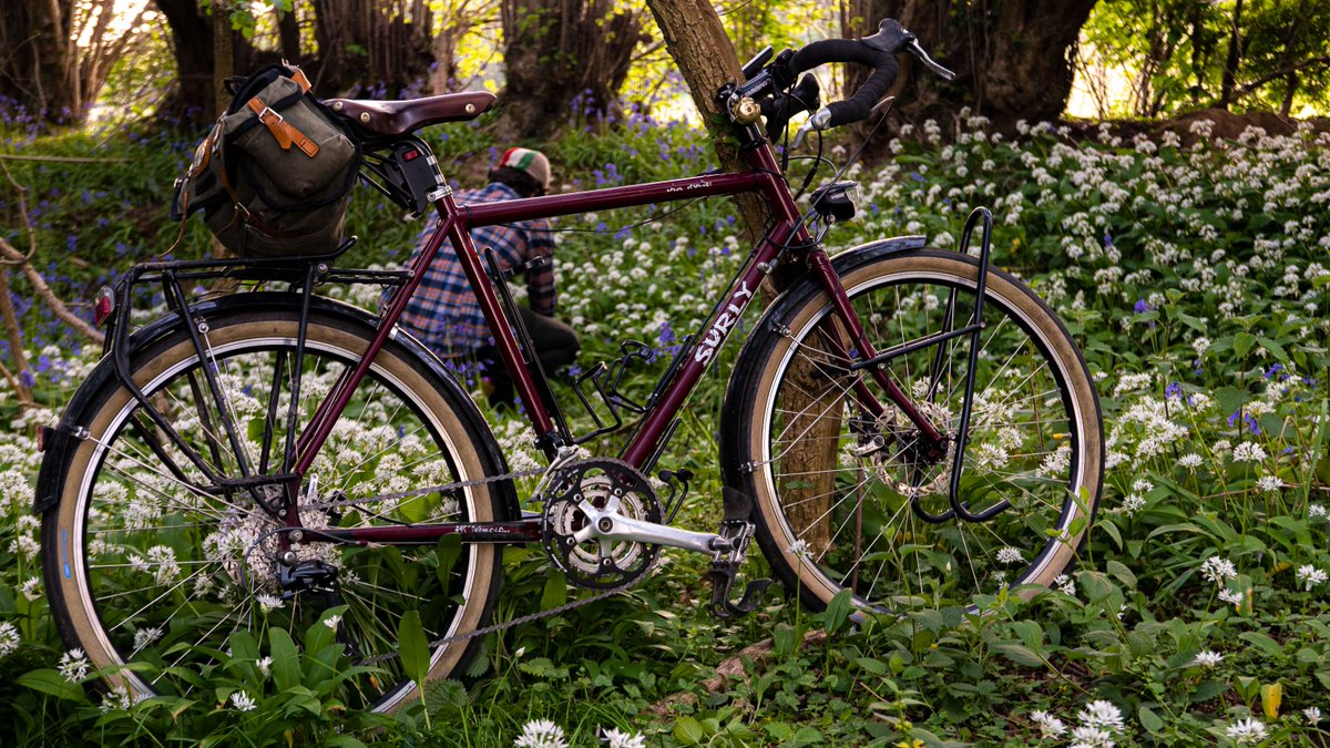 🌻🚴‍♀️ It's officially spring! Whether you're hopping on a bike for the first time ever or the first time this year, now's the perfect moment to hit the trails! Here are 10 reasons why: cyclinguk.org/article/10-rea…